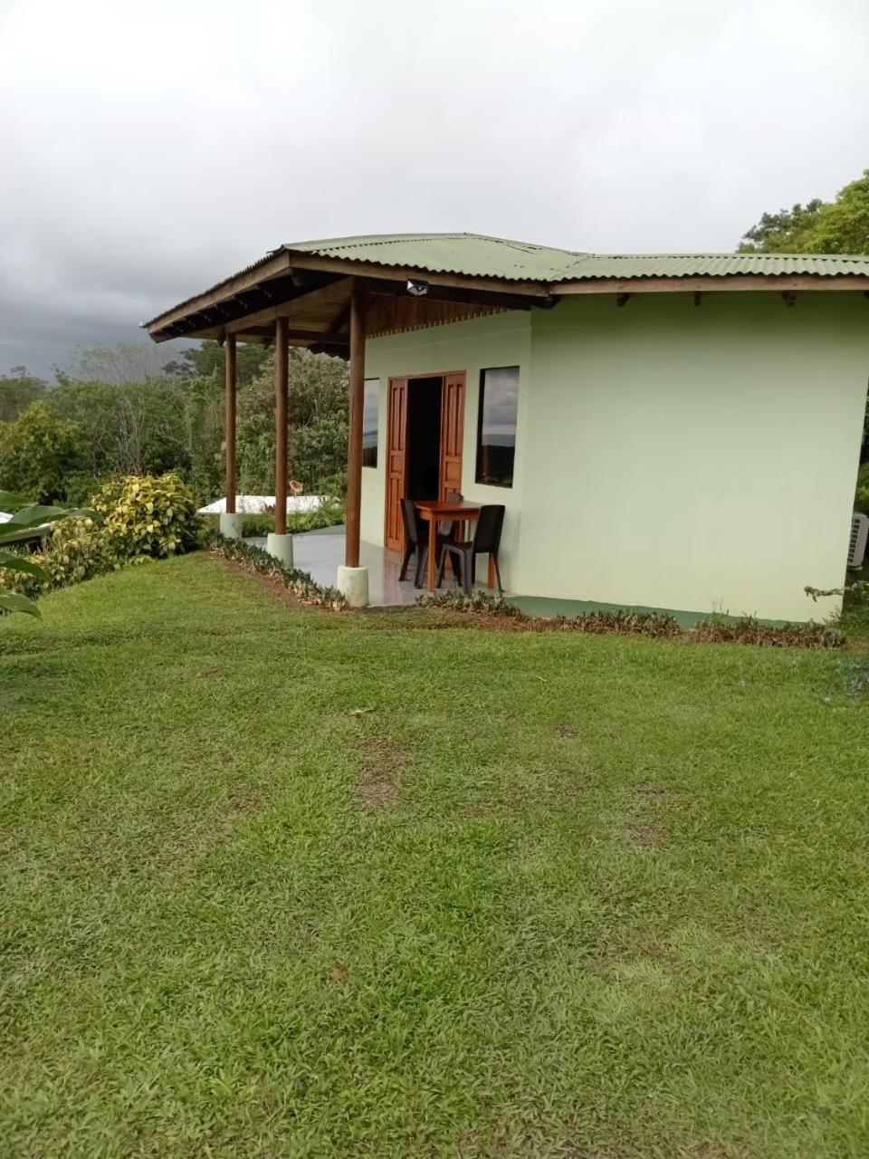 Ballena Paraiso Lodge Увита Екстериор снимка