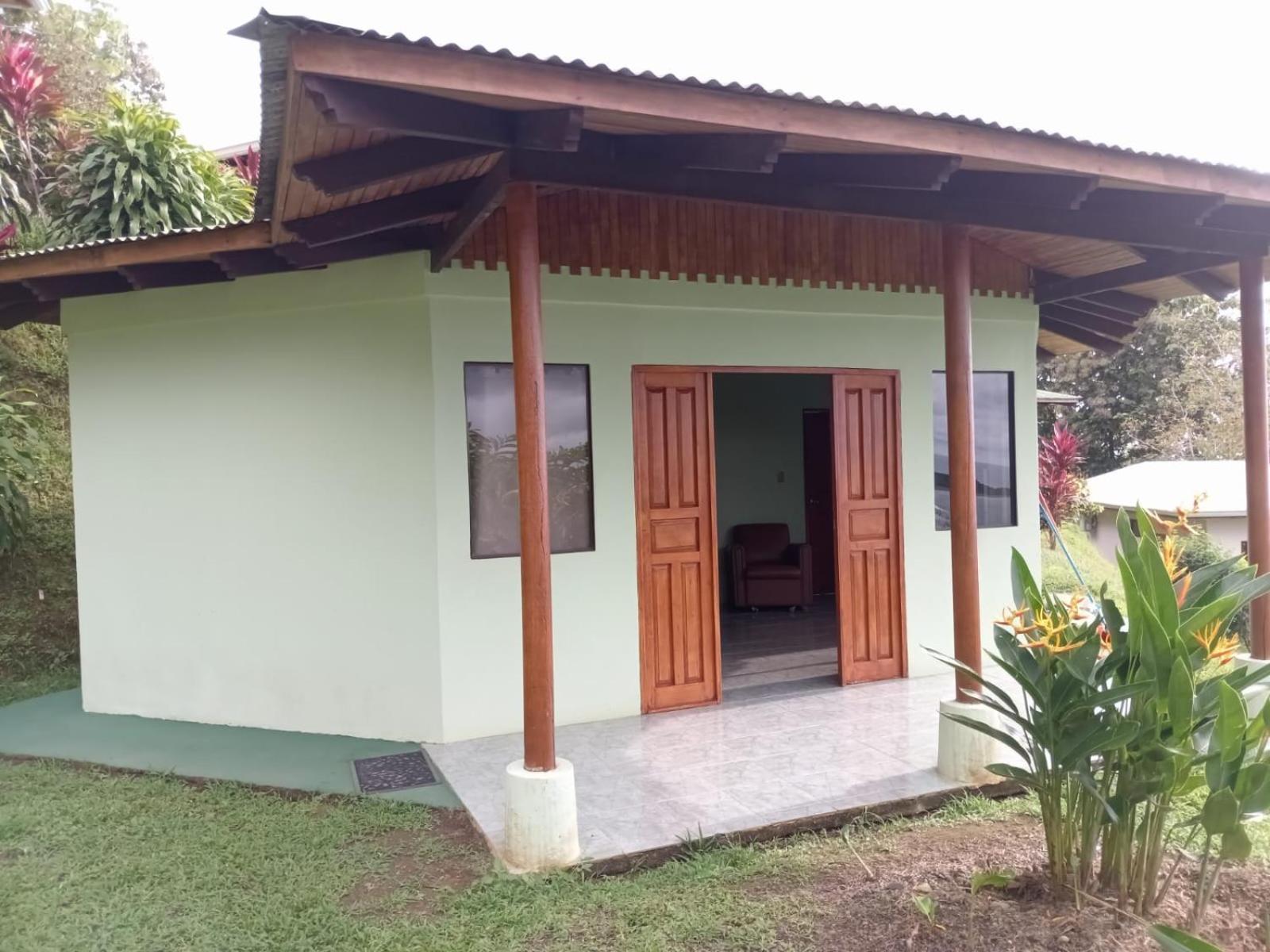 Ballena Paraiso Lodge Увита Екстериор снимка